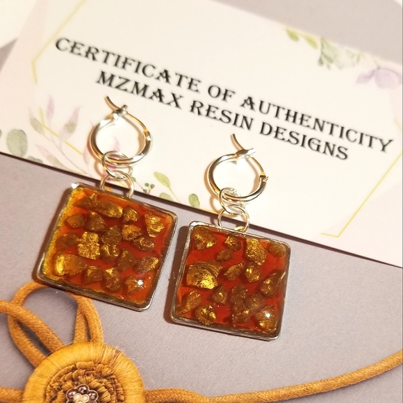 GOLD ROCKS MzMax Resin Designs Dangle Earrings - Picture 3 of 7